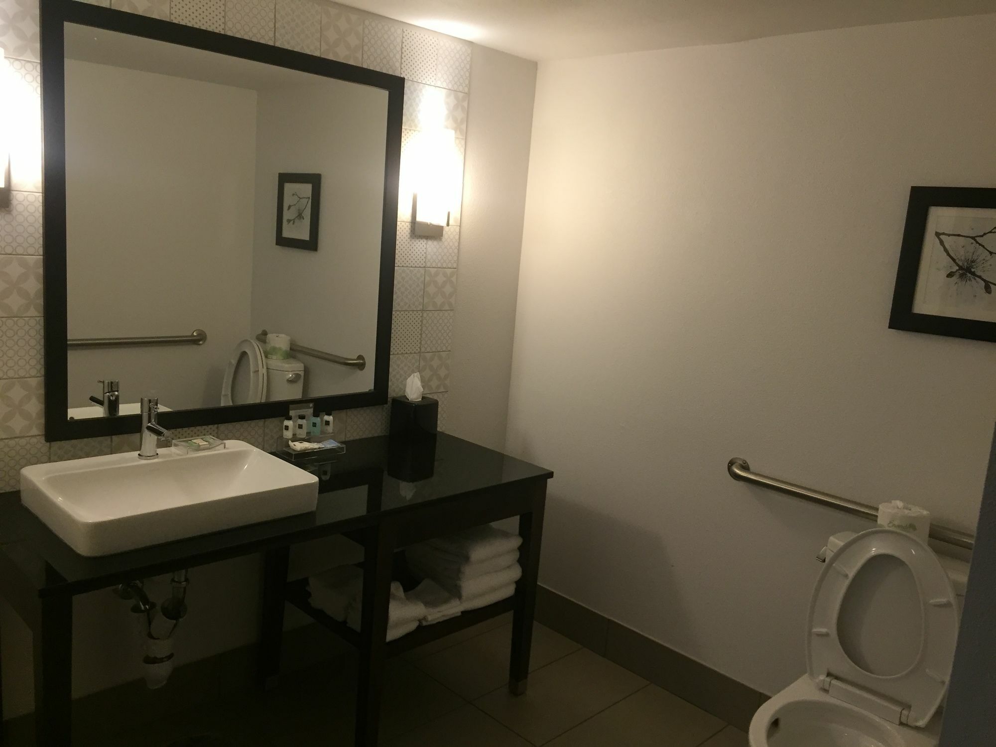 Country & By Radisson, Southeast 3*